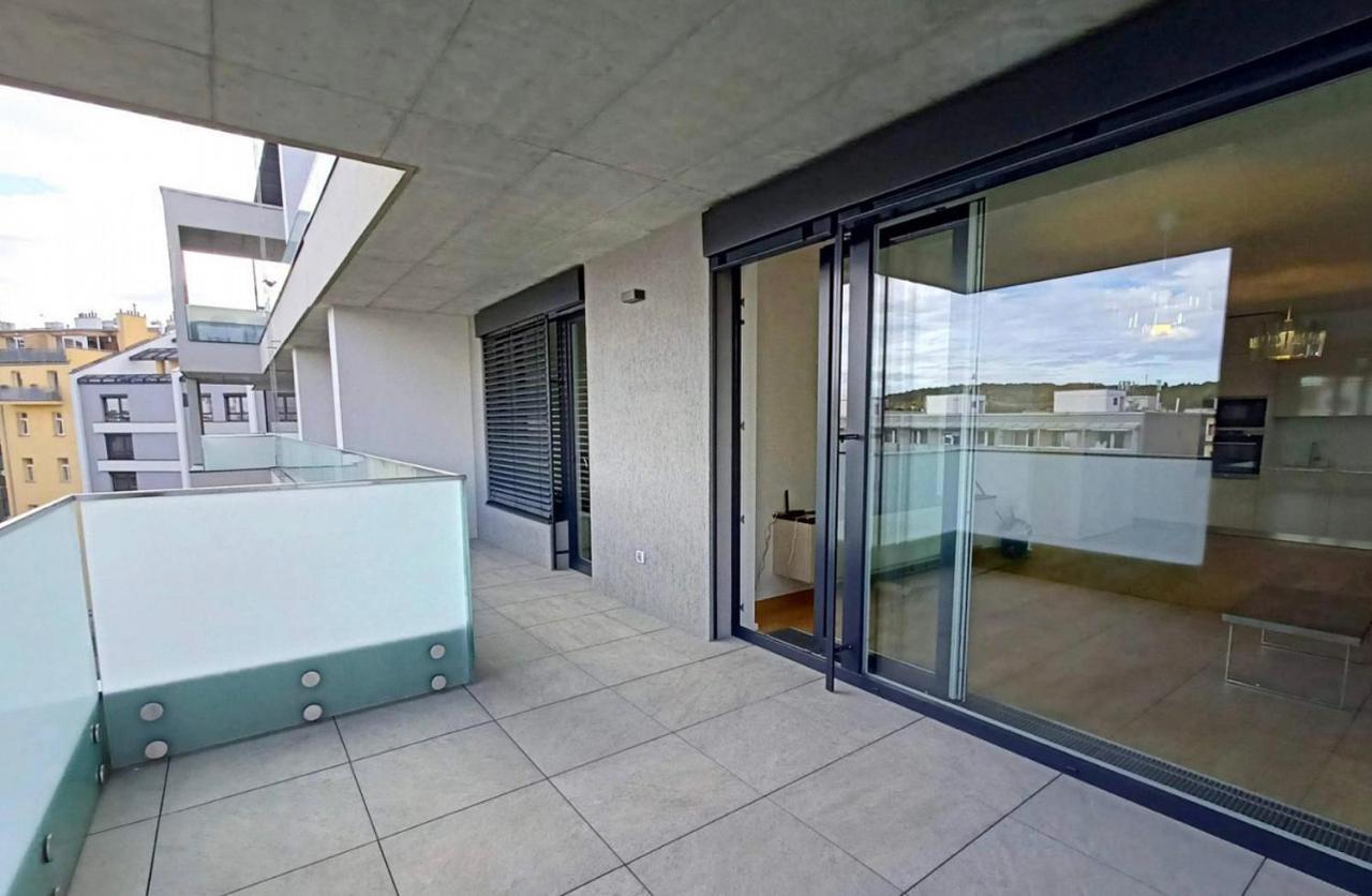 Nová Nuselská Apartamento *