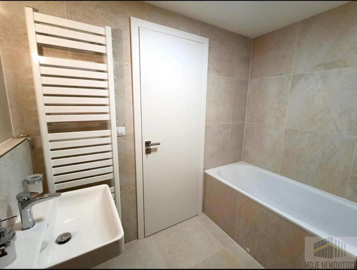 Nova Nuselska Apartamento *